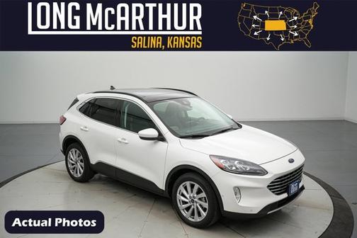 2022 Ford Escape TITANIUM