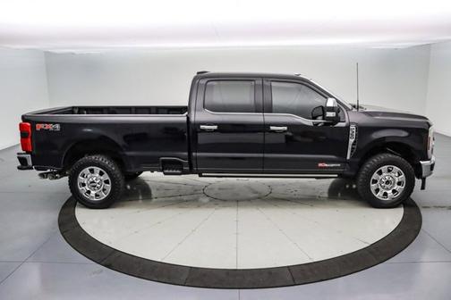 2024 Ford F-350 LARIAT SUPER DUTY