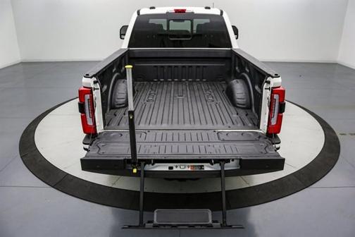 2024 Ford F-250 PLATINUM