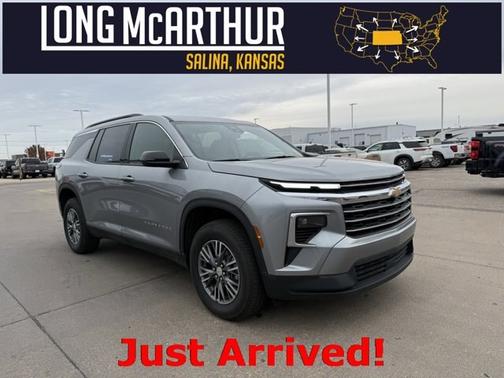 2025 Chevrolet Traverse LT