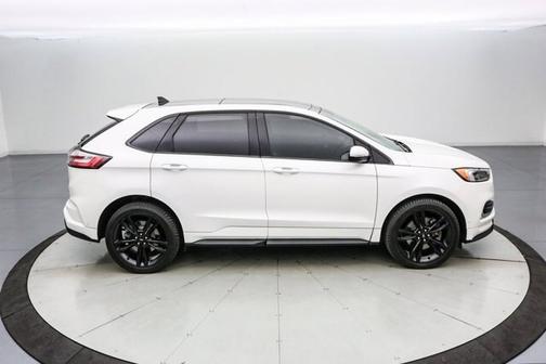 2022 Ford Edge ST
