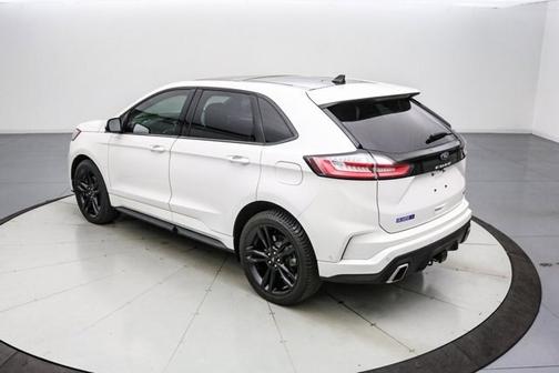 2022 Ford Edge ST