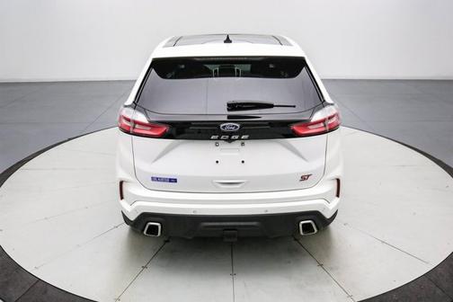 2022 Ford Edge ST