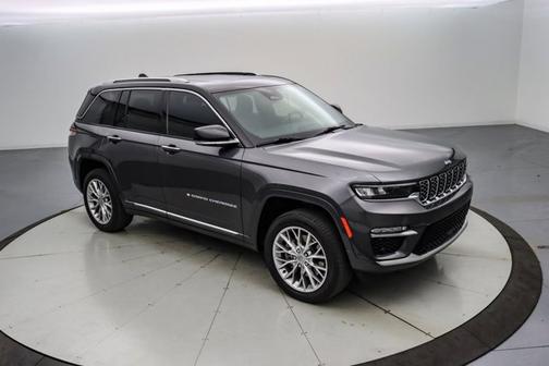 2022 Jeep Grand Cherokee SUMMIT