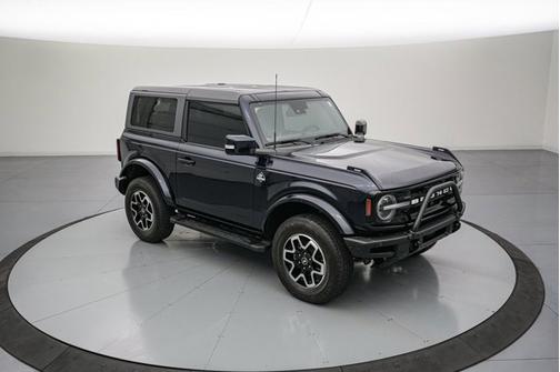 ANTIMATTER BLUE METALLIC 2021 Ford Bronco OUTER BANKS