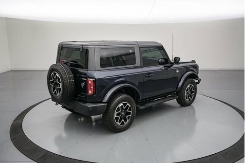 ANTIMATTER BLUE METALLIC 2021 Ford Bronco OUTER BANKS