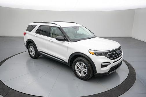 STAR WHITE MET TRI-COAT 2023 Ford Explorer XLT