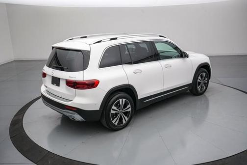 Polar White 2025 Mercedes-Benz GLB 250 BASE 4MATIC