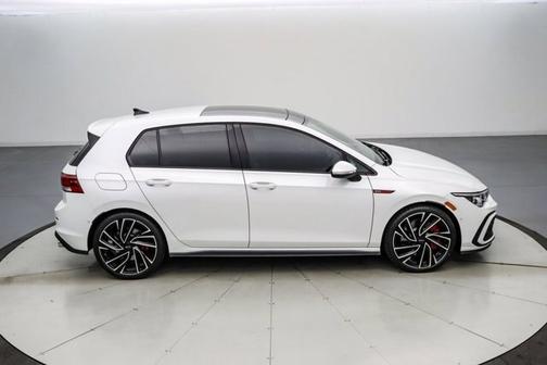 2024 Volkswagen Golf GTI 2.0T AUTOBAHN