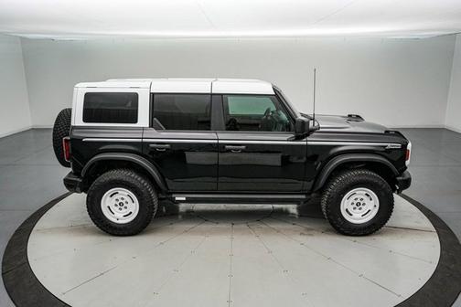 2024 Ford Bronco HERITAGE EDITION