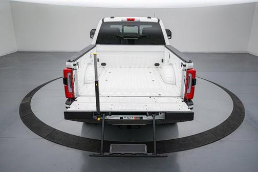 2025 Ford F-250 PLATINUM