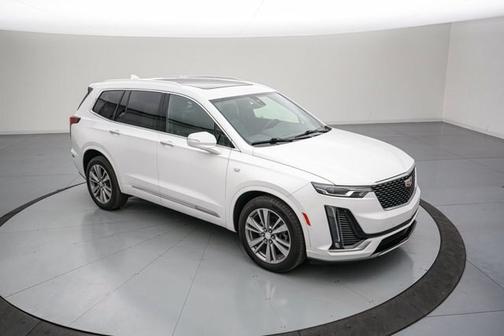 Crystal White Tri-Coat 2024 Cadillac XT6 PREMIUM LUXURY