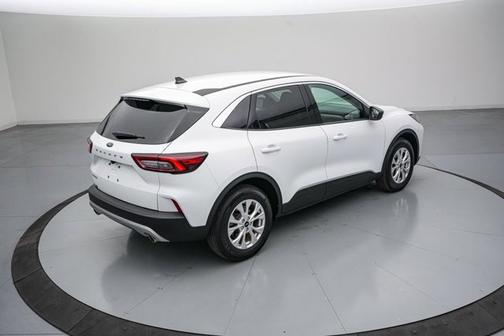 OXFORD WHITE 2023 Ford Escape ACTIVE