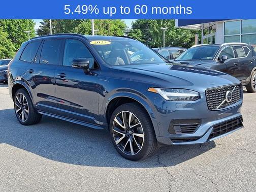 2023 Volvo XC90 Recharge Plug-In Hybrid T8 Plus Dark Theme 7 Passenger