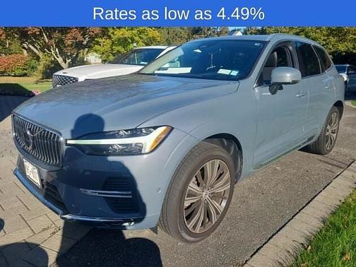 2022 Volvo XC60 B6 Inscription