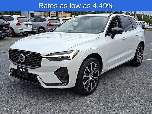 2023 Volvo XC60 Plus