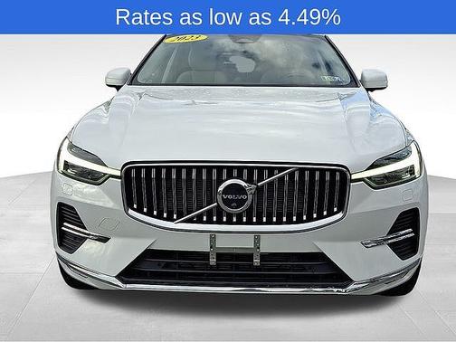 2023 Volvo XC60 B5 Ultimate Bright Theme