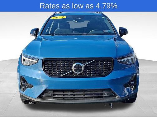 2023 Volvo XC40 Plus