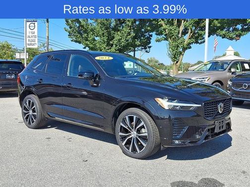 2024 Volvo XC60 B5 Plus Dark Theme