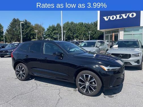 2024 Volvo XC60 B5 Plus Dark Theme