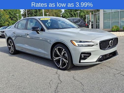 2024 Volvo S60 B5 Core Dark Theme