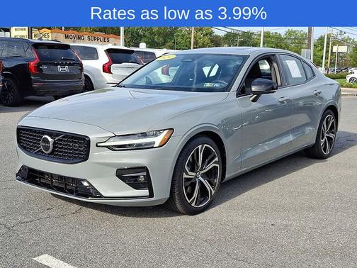 2024 Volvo S60 B5 Core Dark Theme
