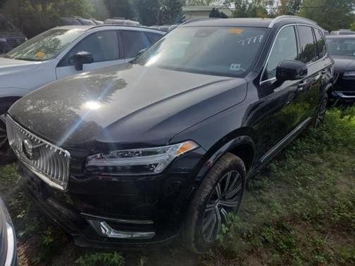 2024 Volvo XC90 B6 Plus Bright Theme