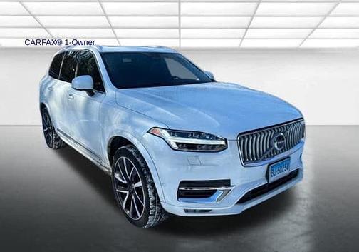 2023 Volvo XC90 Plus