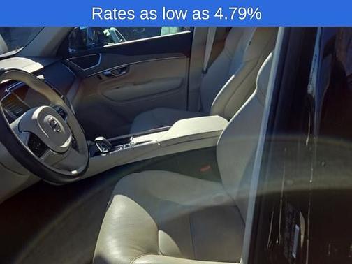 2023 Volvo XC90 Plus