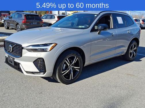2022 Volvo XC60 B5 R-Design
