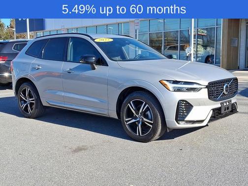 2022 Volvo XC60 B5 R-Design