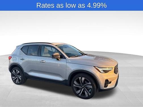 2023 Volvo XC40 Plus