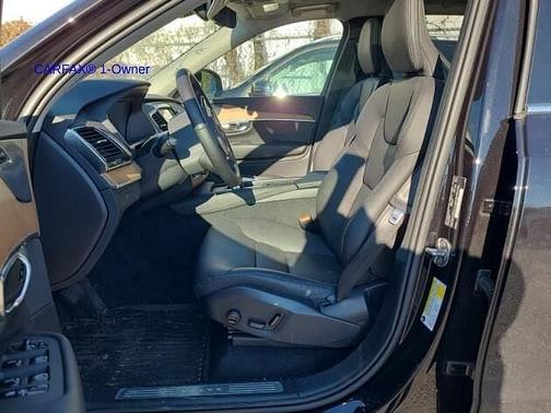 2024 Volvo XC90 Plus