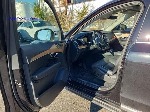 2024 Volvo XC90 Plus