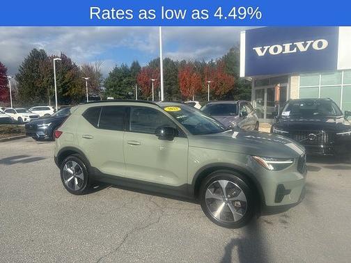 2023 Volvo XC40 Plus