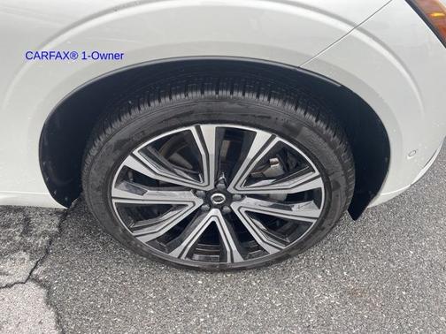 2023 Volvo XC60 B6 Ultimate Bright Theme