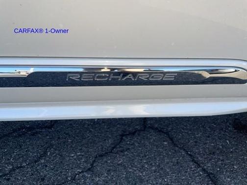2024 Volvo XC90 Recharge Plug-In Hybrid T8 Plus Bright Theme 7 Passenger