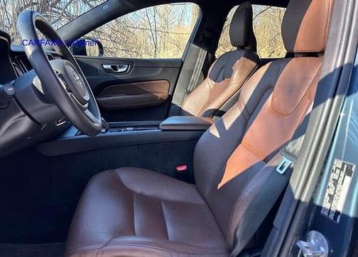 2023 Volvo XC60 Plus