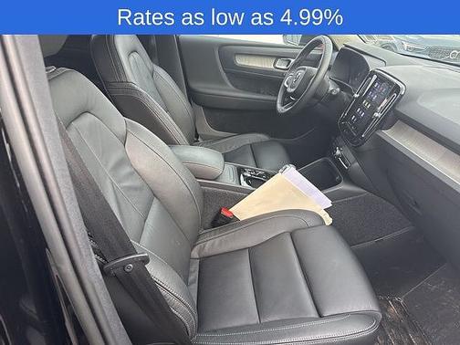 2023 Volvo XC40 Plus