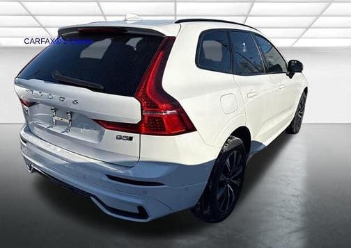 2023 Volvo XC60 Plus