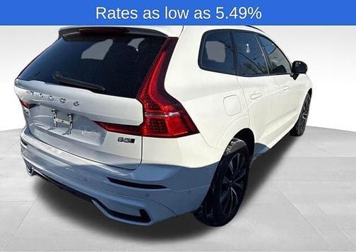 2023 Volvo XC60 Plus