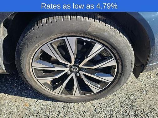 2024 Volvo XC60 Plus