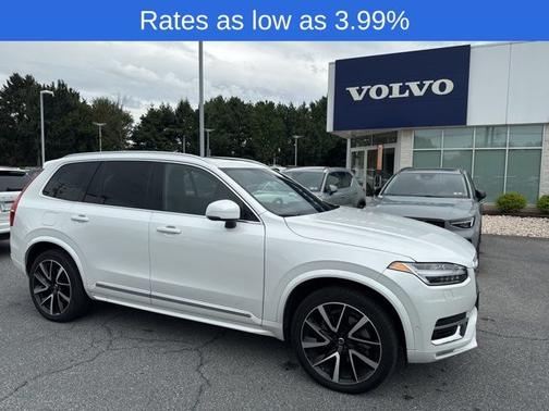 2024 Volvo XC90 B6 Plus Bright Theme