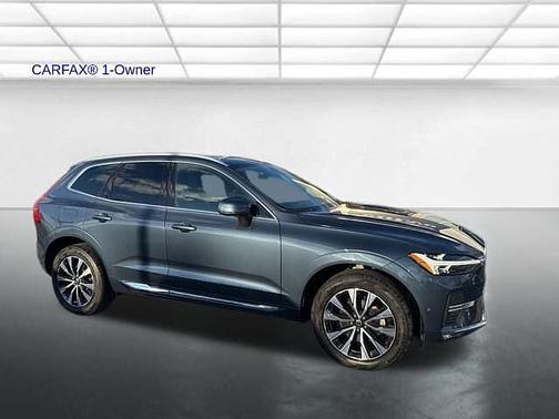 2023 Volvo XC60 Plus