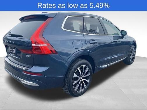 2023 Volvo XC60 Plus