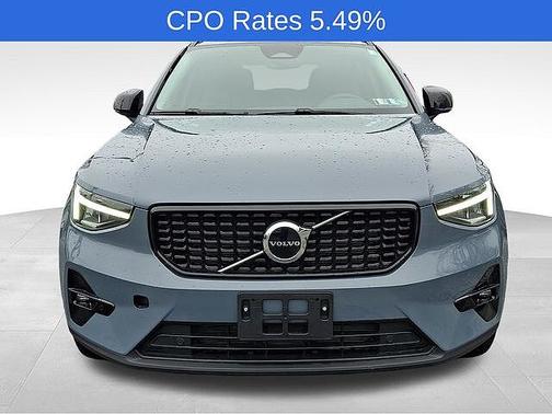 Thunder Grey 2023 Volvo XC40 Plus