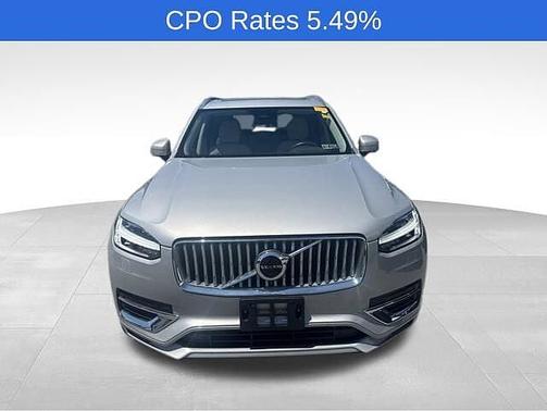 Silver Dawn 2023 Volvo XC90 Plus
