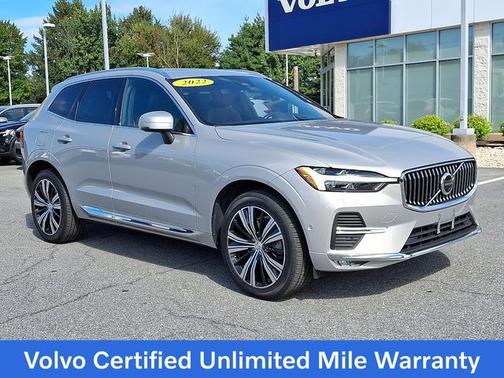 2022 Volvo XC60 B6 Inscription