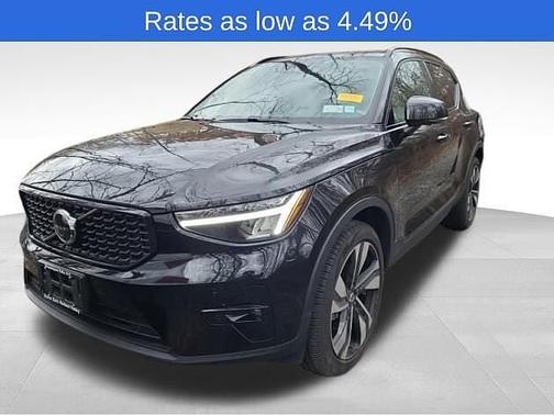 2024 Volvo XC40 Plus