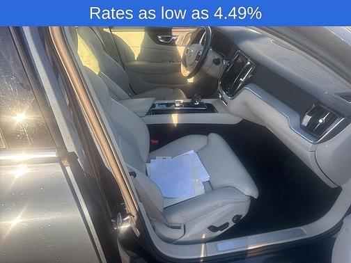 2023 Volvo S60 Ultimate